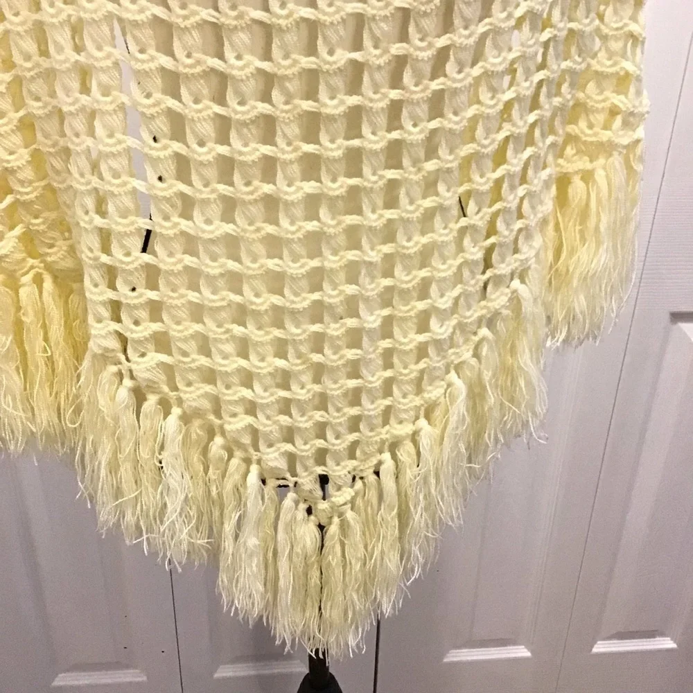 Vintage Hippy Crocheted Ivory Fall Winter Fringe Shawl Wrap Coverup One Size